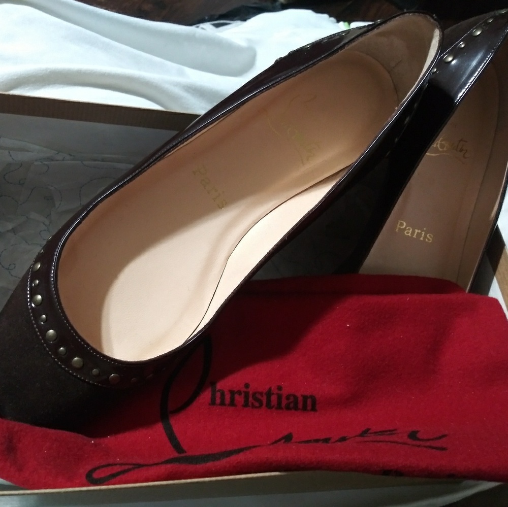 Sold//Louboutin flats